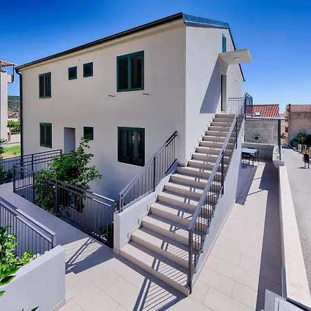 Apartment Dule 2