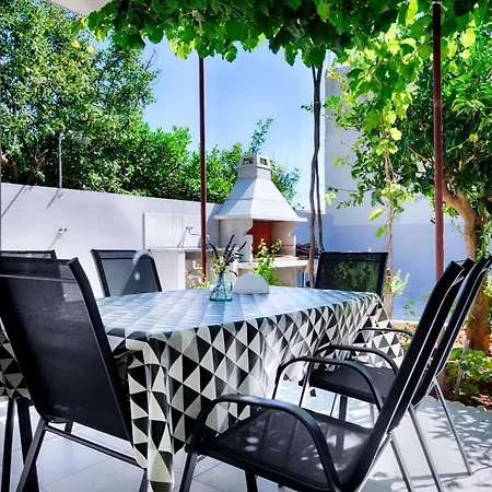 Dule 2 Apartment Komiza